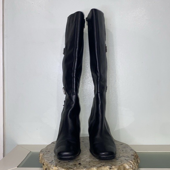 Bellini Black Leather WILSON Knee High Buckle Accent Heeled Boots Women’s Sz 8W - Picture 3 of 16